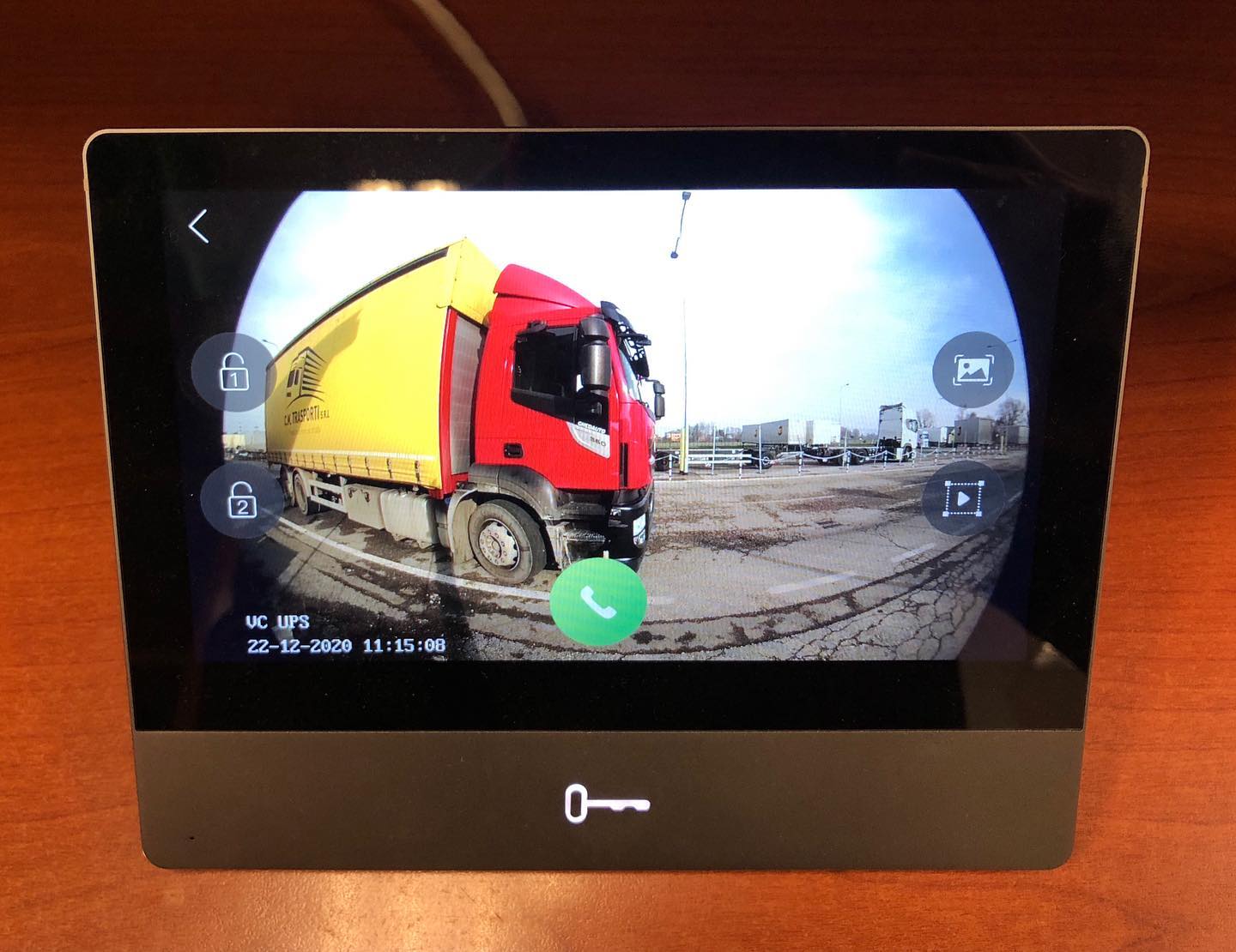Videocitofonia Ip Hikvision. Richiedi la tua soluzione a Emiltronica Srl. Www.emiltronica.it @hikvision @hikvisionitaly @cfimpianti_srl  #sicurezzabologna #videocitofonoip #videosorveglianzabologna #videocitofono