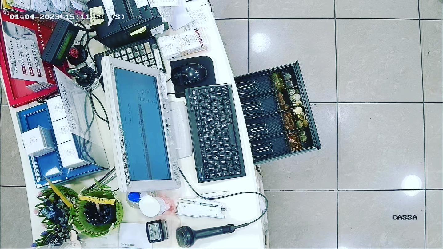 @emiltronica_srl offre soluzioni specifiche per il #controllo in alta risoluzione della #cassa del tuo locale, con playback semplificato degli 5 minuti da real time monitor. L’arte della #videosorveglianza. #hikvision @emiltronica_srl @hikvisionitaly