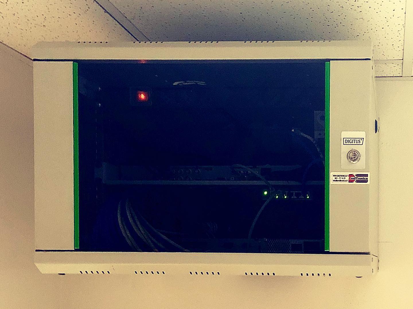 Integrazione #impianto #tvcc #Hikvision con spostamento, espansione e centralizzazione su  #ivms4200 www.emiltronica.it. Grazie a @cfimpianti_srl e @giudiciepolidori #videosorveglianza #sicurezzabologna #videosorveglianzabologna