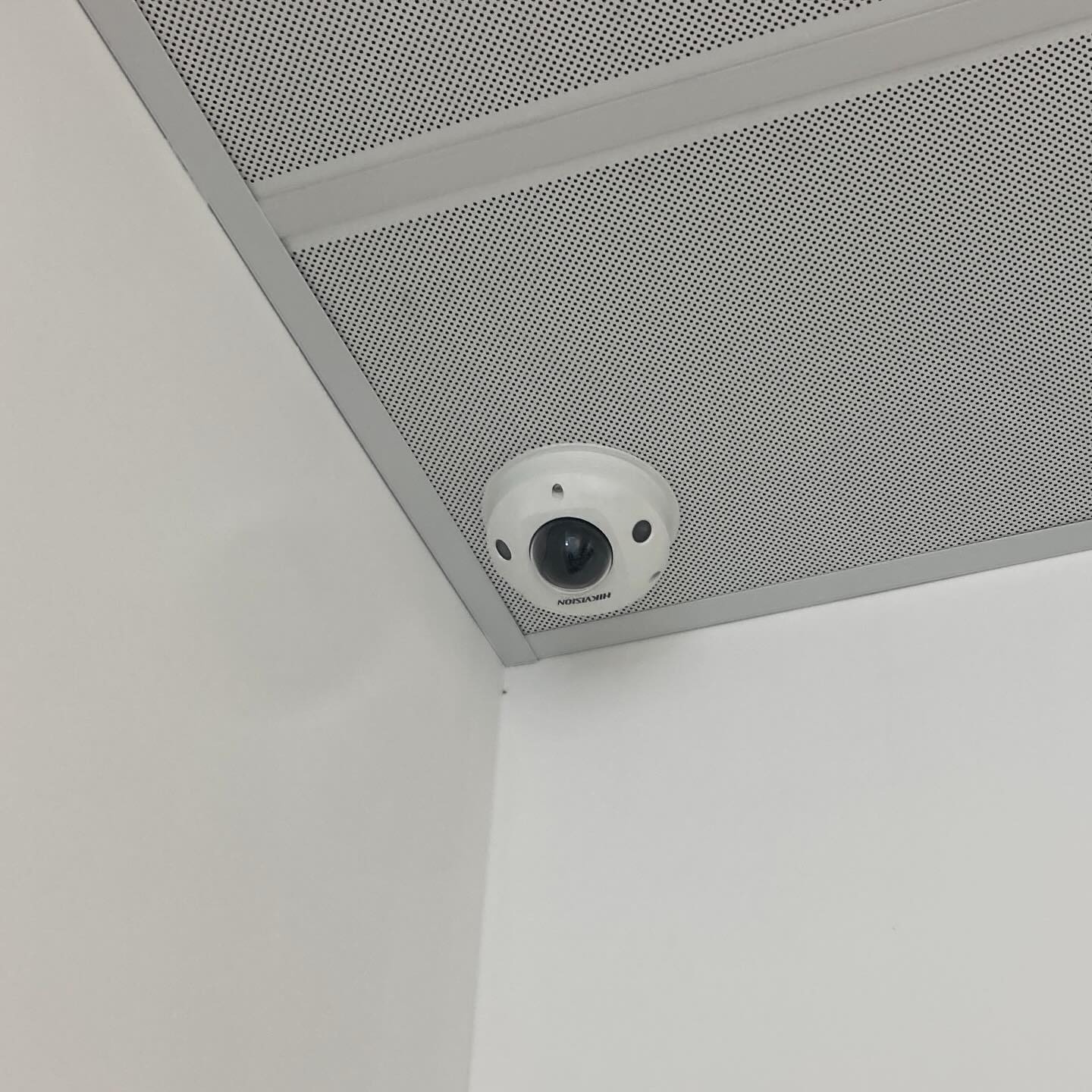 Per la tua #videosorveglianza #Videosorveglianzabologna #HikvisionPartner #Hikvision #Sicurezza www.emiltronica.it